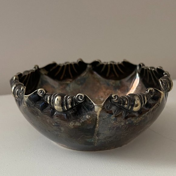 Gorgeous Antique Alexander Clark Co. Silver Plated Dish - Picture 1 of 3
